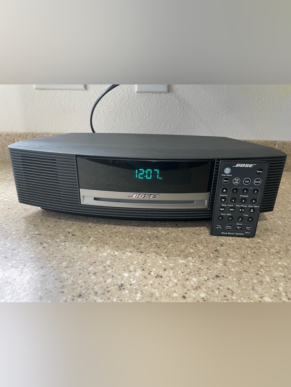 Bose Wave Music System CD Player Radio AWRCC1 Original Remote Tested Working